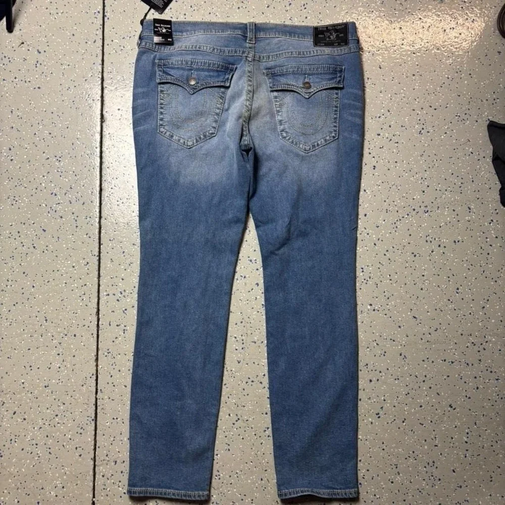 NEW True Religion Rocco Relaxed Skinny Stretch Denim Jeans Blue Wash 42x34